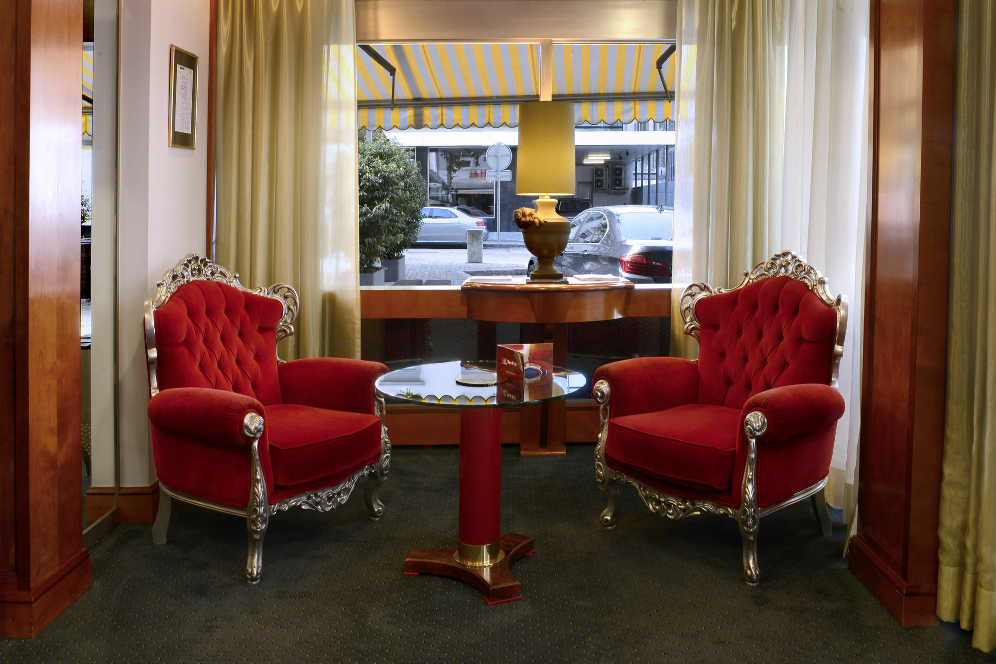 The New Midi Hotel Genf Kültér fotó